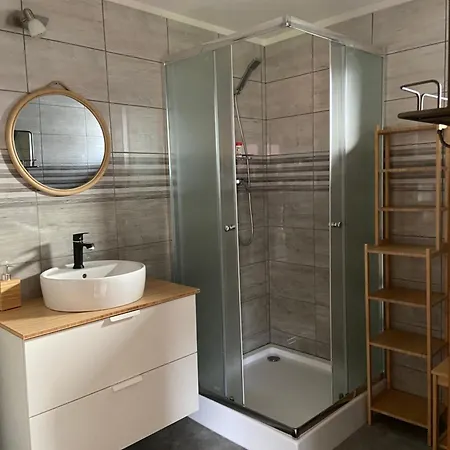 Fahaz A Kertben Apartman 1